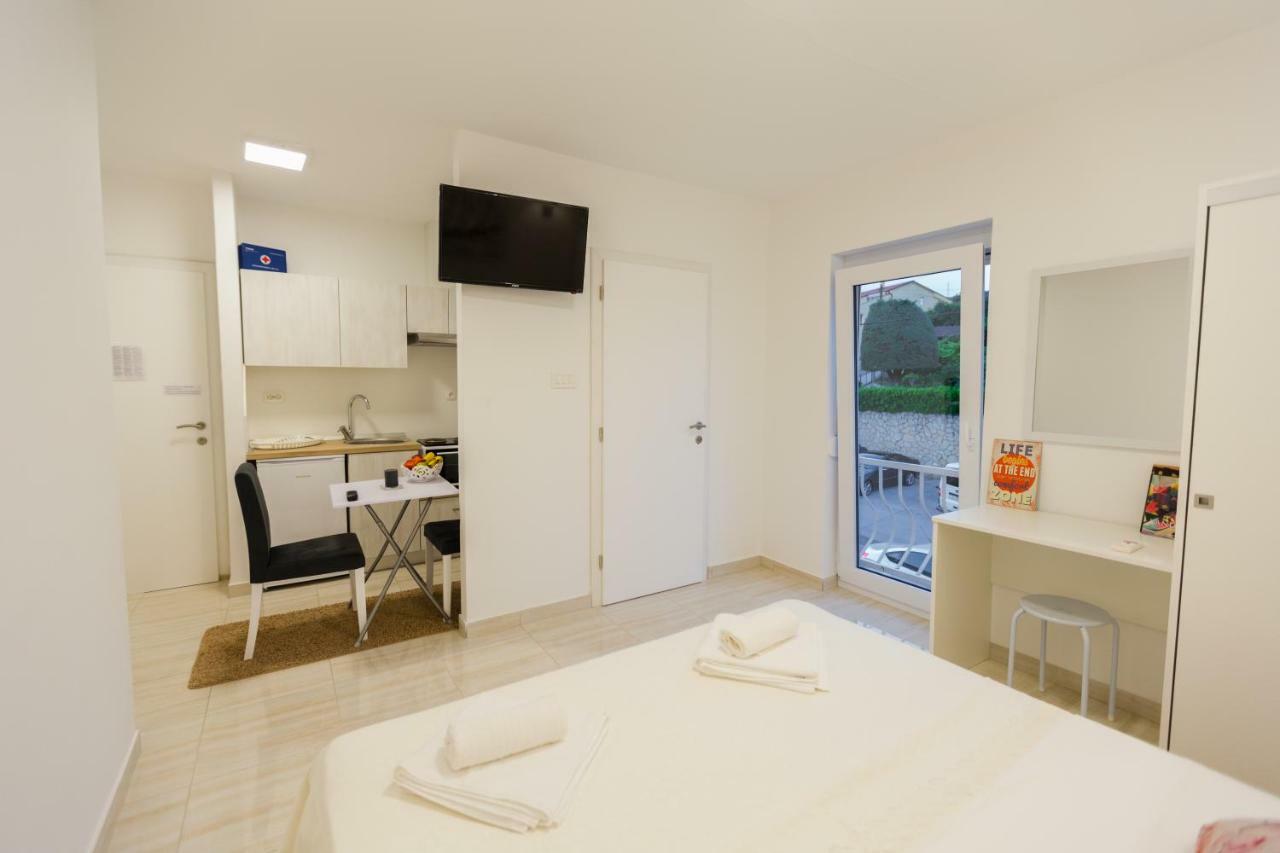Apartmani Kristijan Crikvenica Ngoại thất bức ảnh