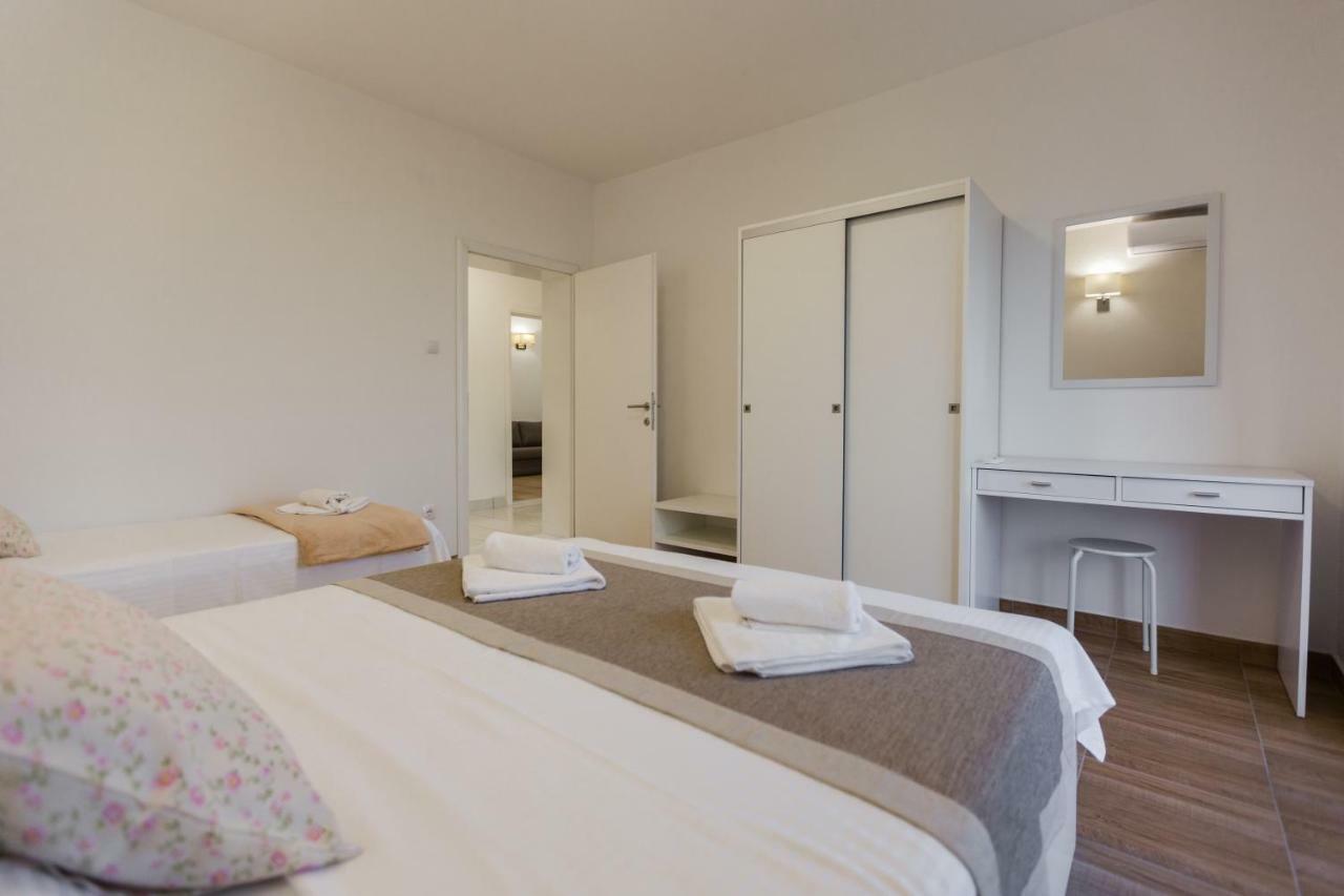 Apartmani Kristijan Crikvenica Ngoại thất bức ảnh